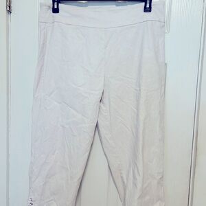 White Capri pants size 16 w
